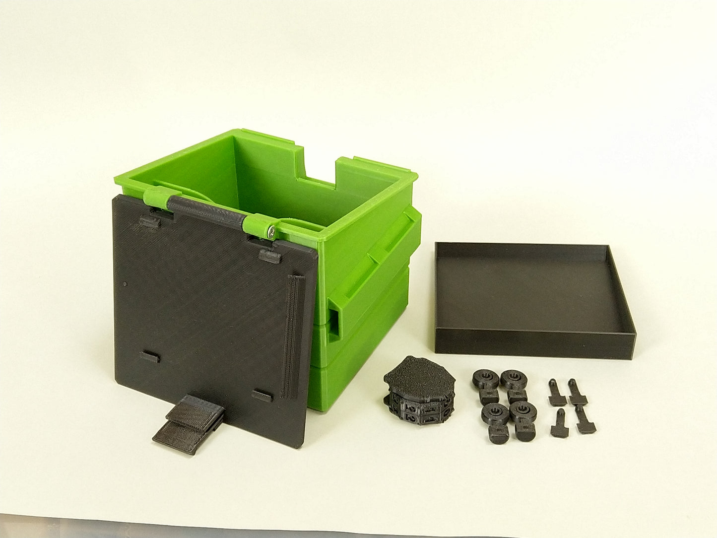 Dumpster Deckbox - Magic The Gathering (MTG) Commander Deckbox - inklusive Würfelaufbewahrung und Lebenszähler